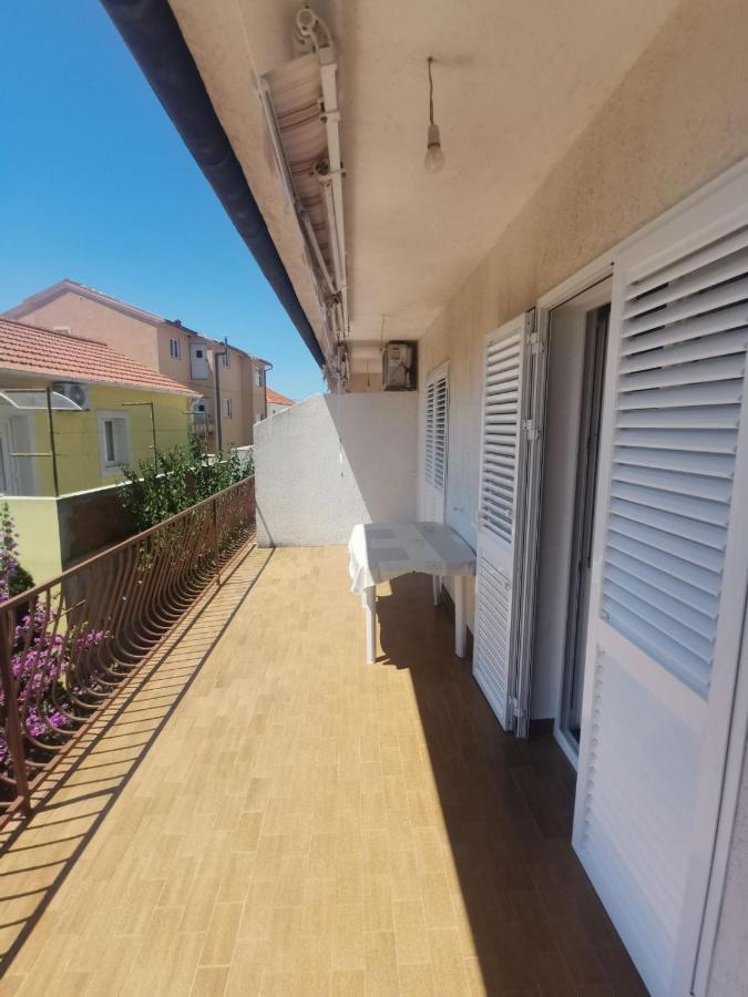 Emily Daire Biograd Na Moru Dış mekan fotoğraf