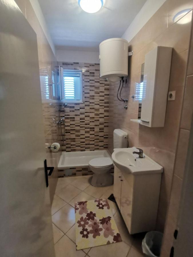 Emily Daire Biograd Na Moru Dış mekan fotoğraf